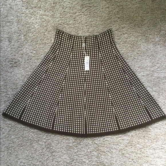 🔥🔥HOST PIC🔥🔥Max Studio Knitted Skirt - Picture 9 of 15